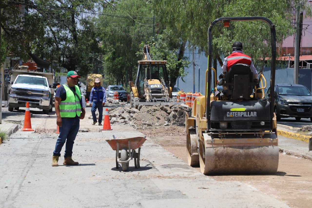 Obras de Vialidades PotoSÍnas avanzan conforme a los tiempos establecidos y con el doble de plazo de garantía