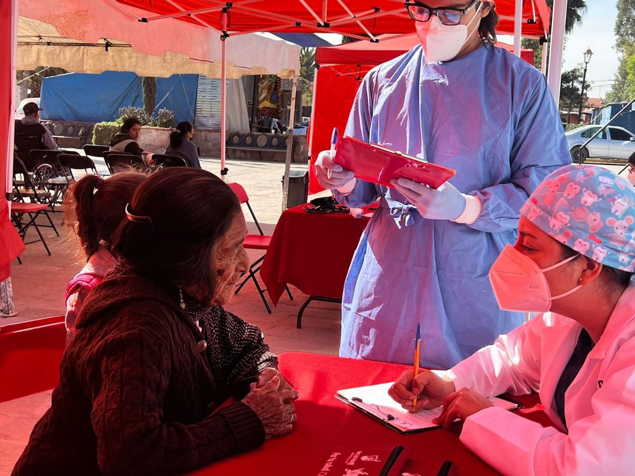 390 potosinas y potosinos beneficiados con "La ruta de la Salud, DIF Municipal" en la primera semana