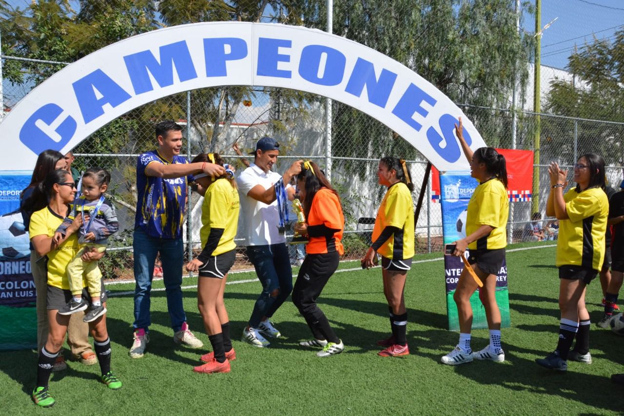  La Capital del Sí premia a los equipos campeones del  Primer Torneo Intercolonias Copa San Luis Rey