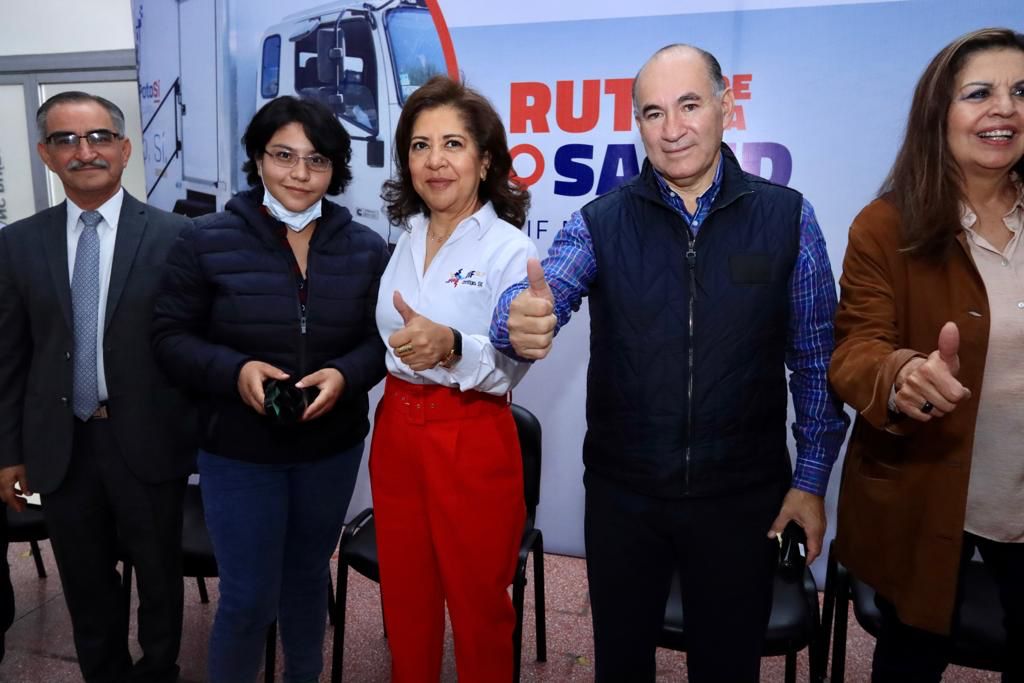  "La Ruta de la Salud, DIF Municipal" entrega lentes para apoyar a capitalinos de zonas rurales