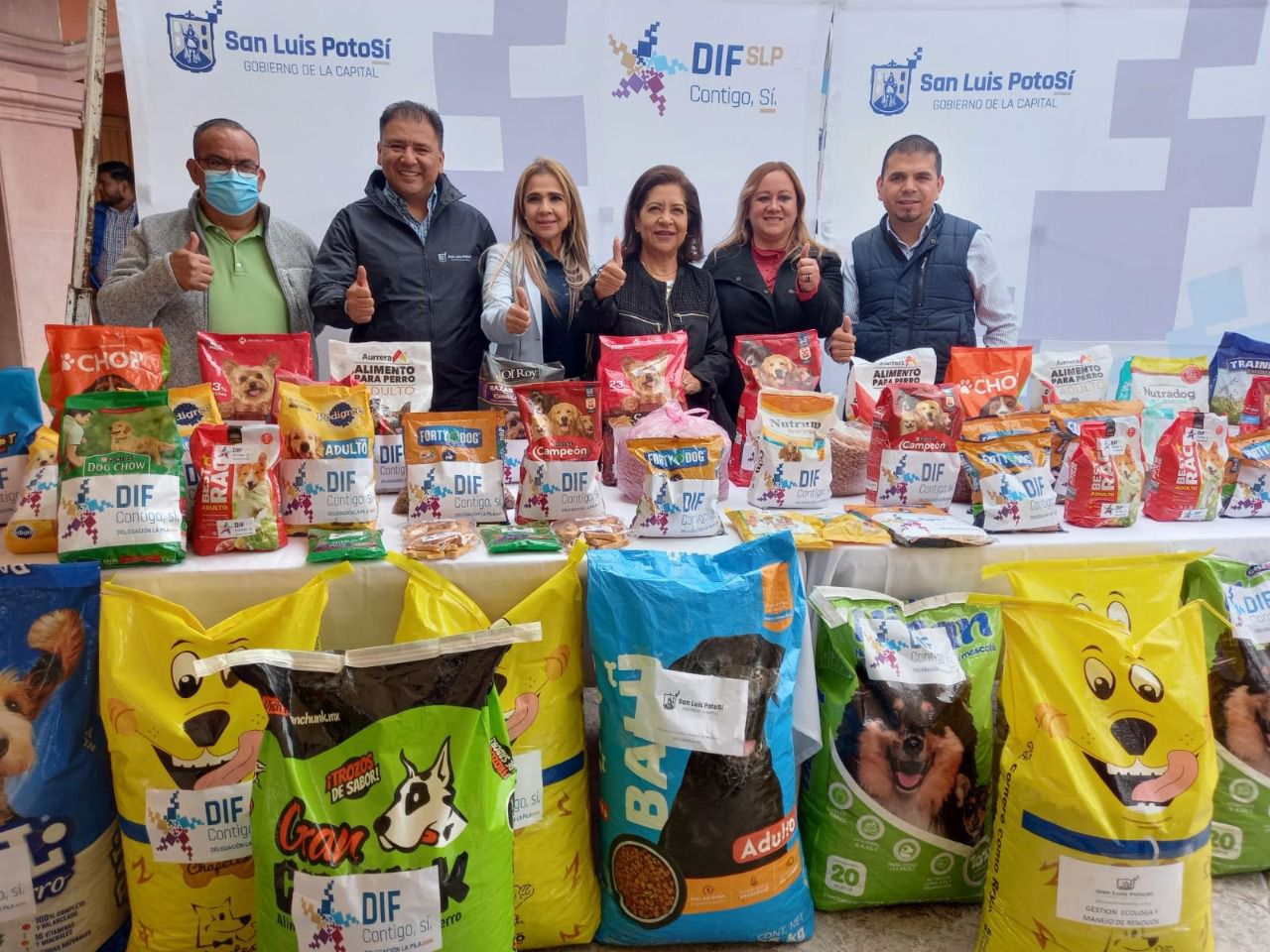  DIF Municipal, principal donador en el "Croquetón" en beneficio de perros y gatos en situación de calle