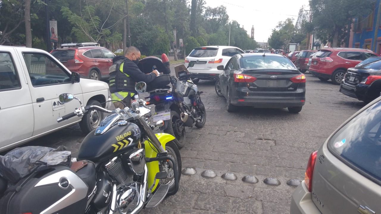  Policía Vial implementa dispositivo de ordenamiento vial en Calzada de Guadalupe