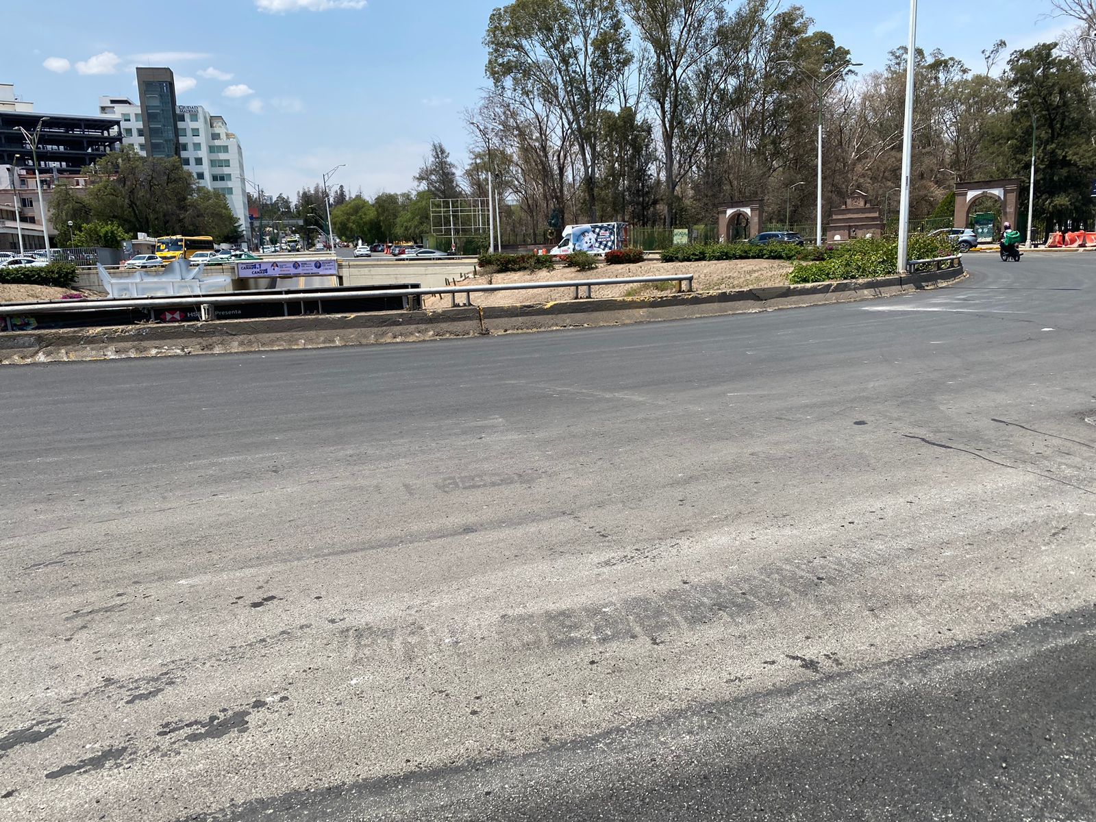 Ayuntamiento de SLP realiza rehabilitación vial en la Glorieta González Bocanegra