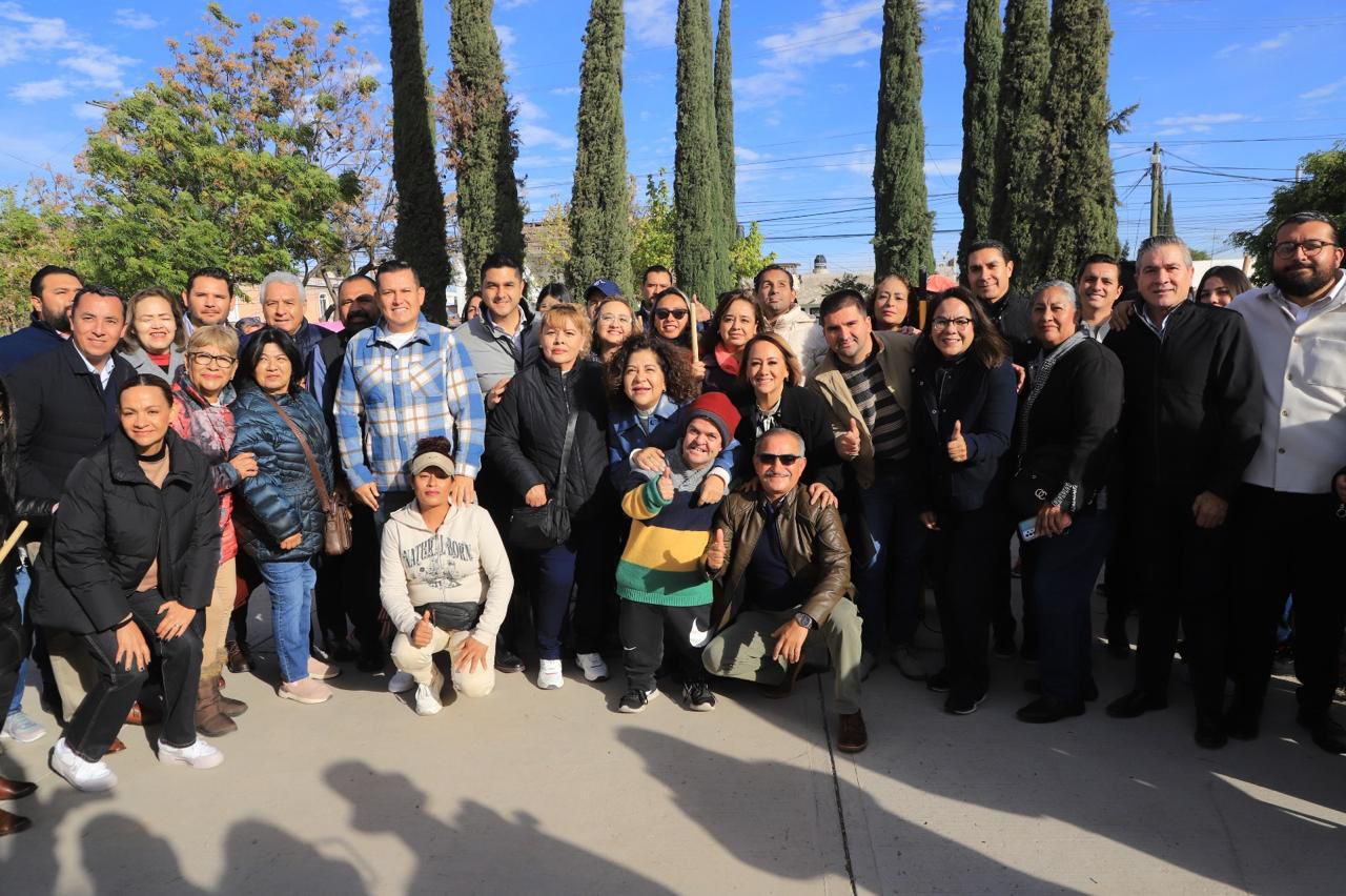 Fotografía de los participantes en el día de talacha