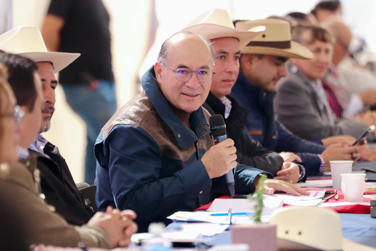 Fotografía del alcalde Enrique Galindo Ceballos