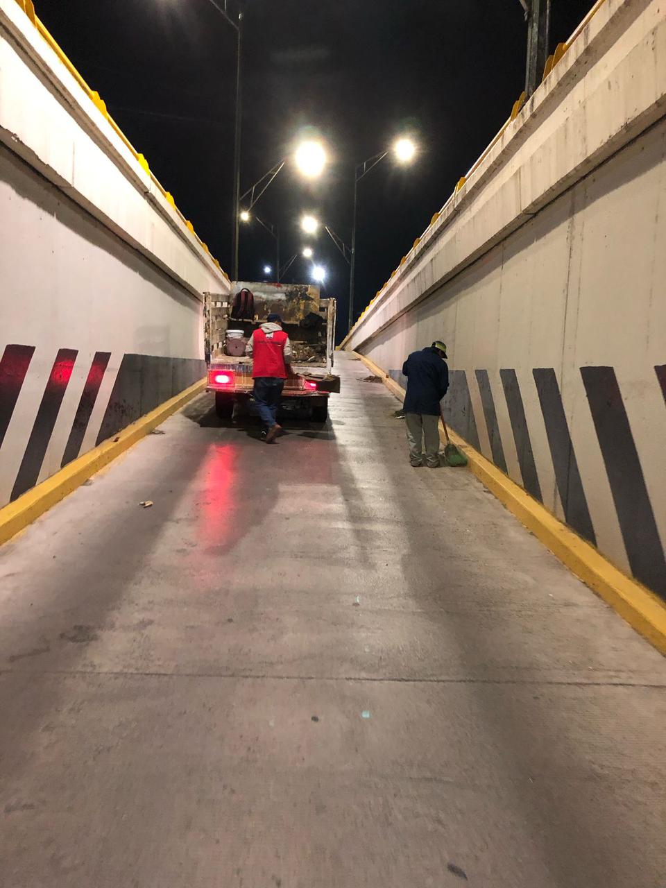 Gobierno de la Capital limpia subterráneo de la Glorieta Bocanegra para mejorar movilidad y prevenir inundaciones