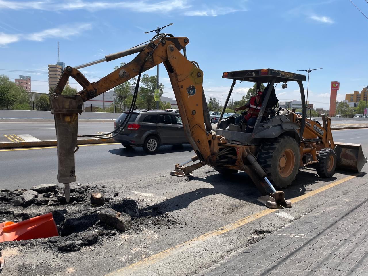 Reactiva Gobierno Municipal de SLP bacheo en la Delegación Bocas