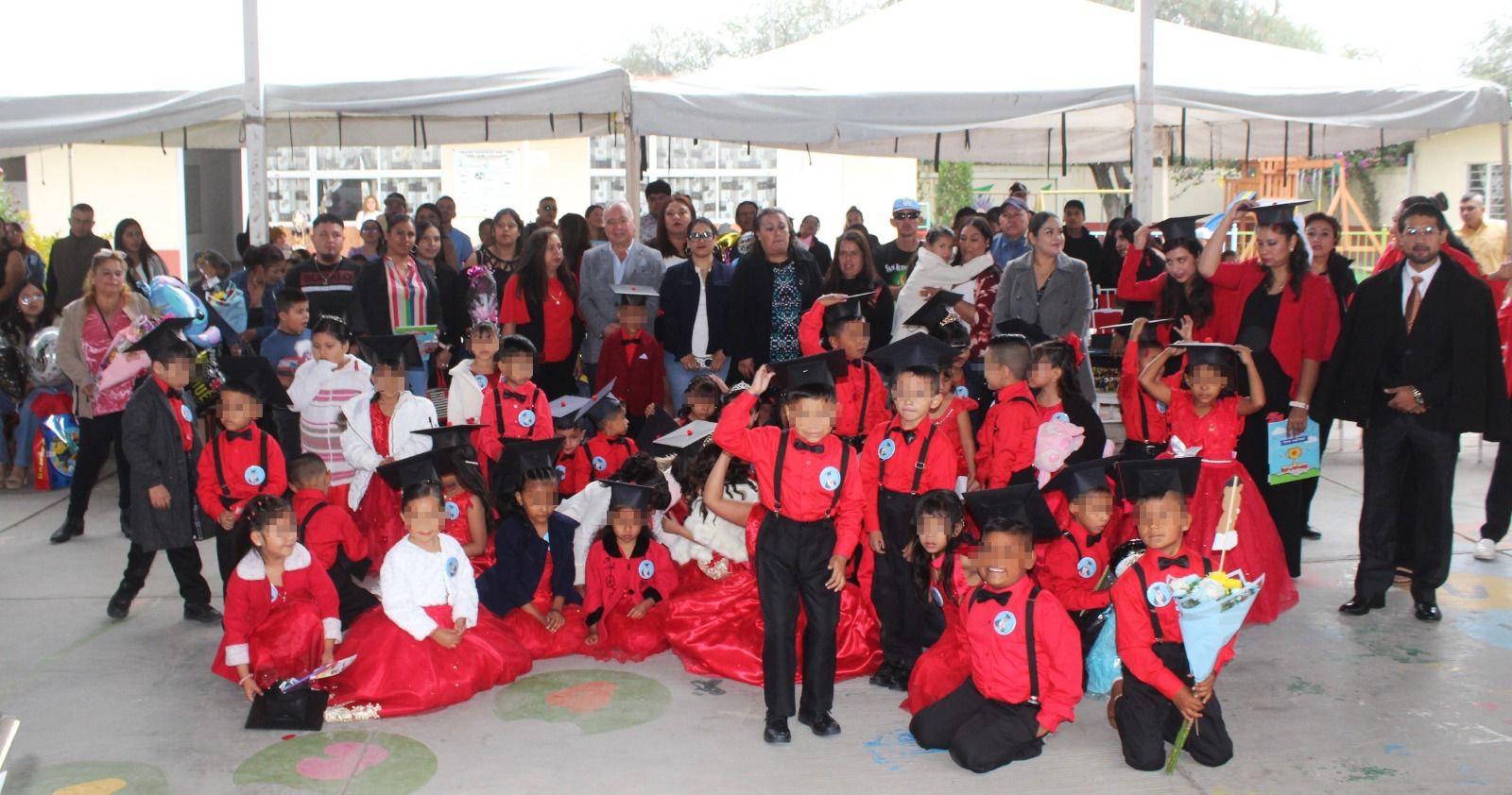 El Gobierno de la Capital realiza graduación de 55 estudiantes en dos escuelas municipales en zonas urbana y rural