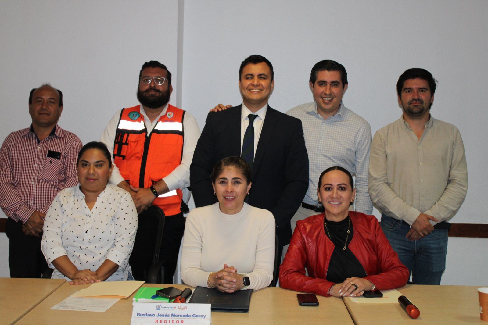 Fotografía de los regidores participantes en la comisión