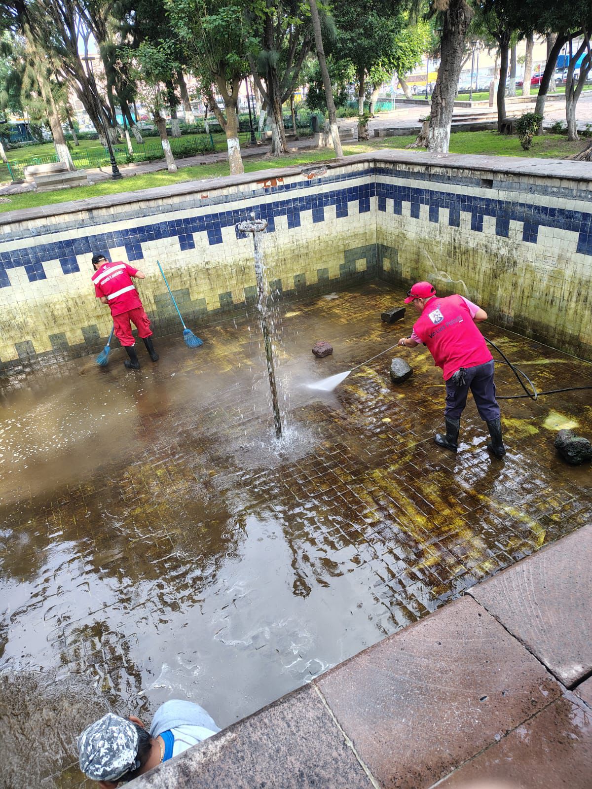 Gobierno de la Capital mantiene limpieza y mantenimiento en el Centro Histórico