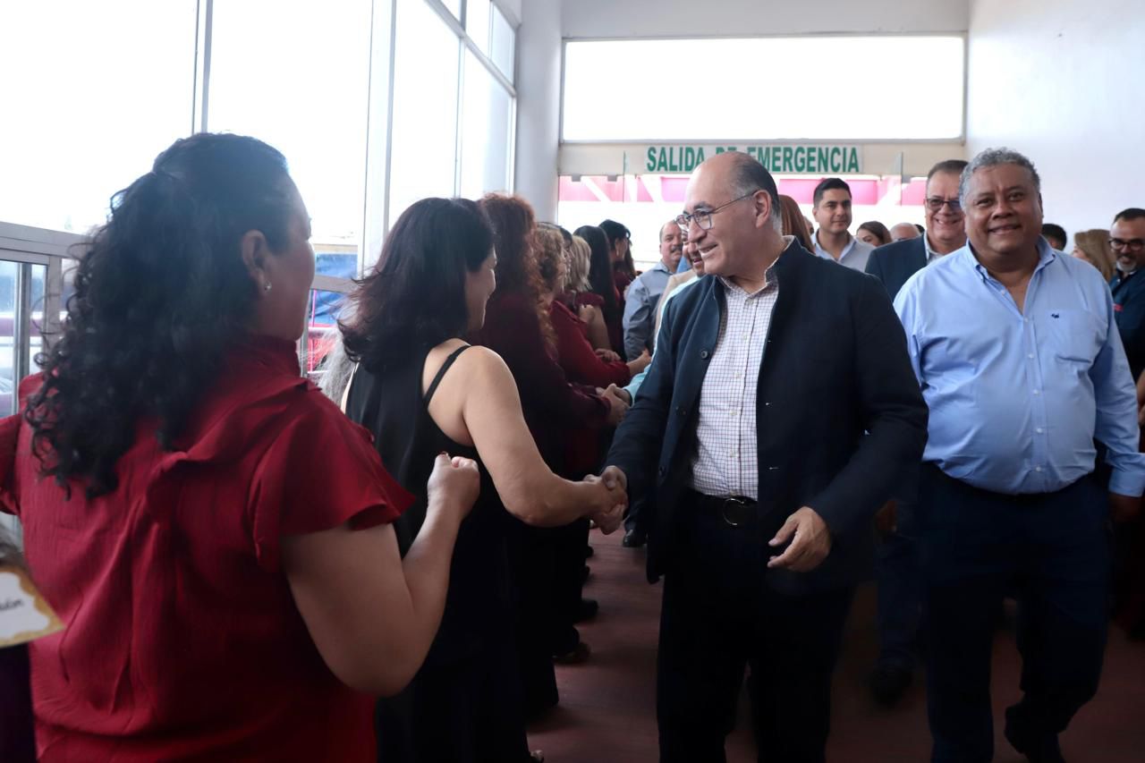 Justicia laboral a trabajadores municipales: Alcalde Galindo anuncia importante incremento