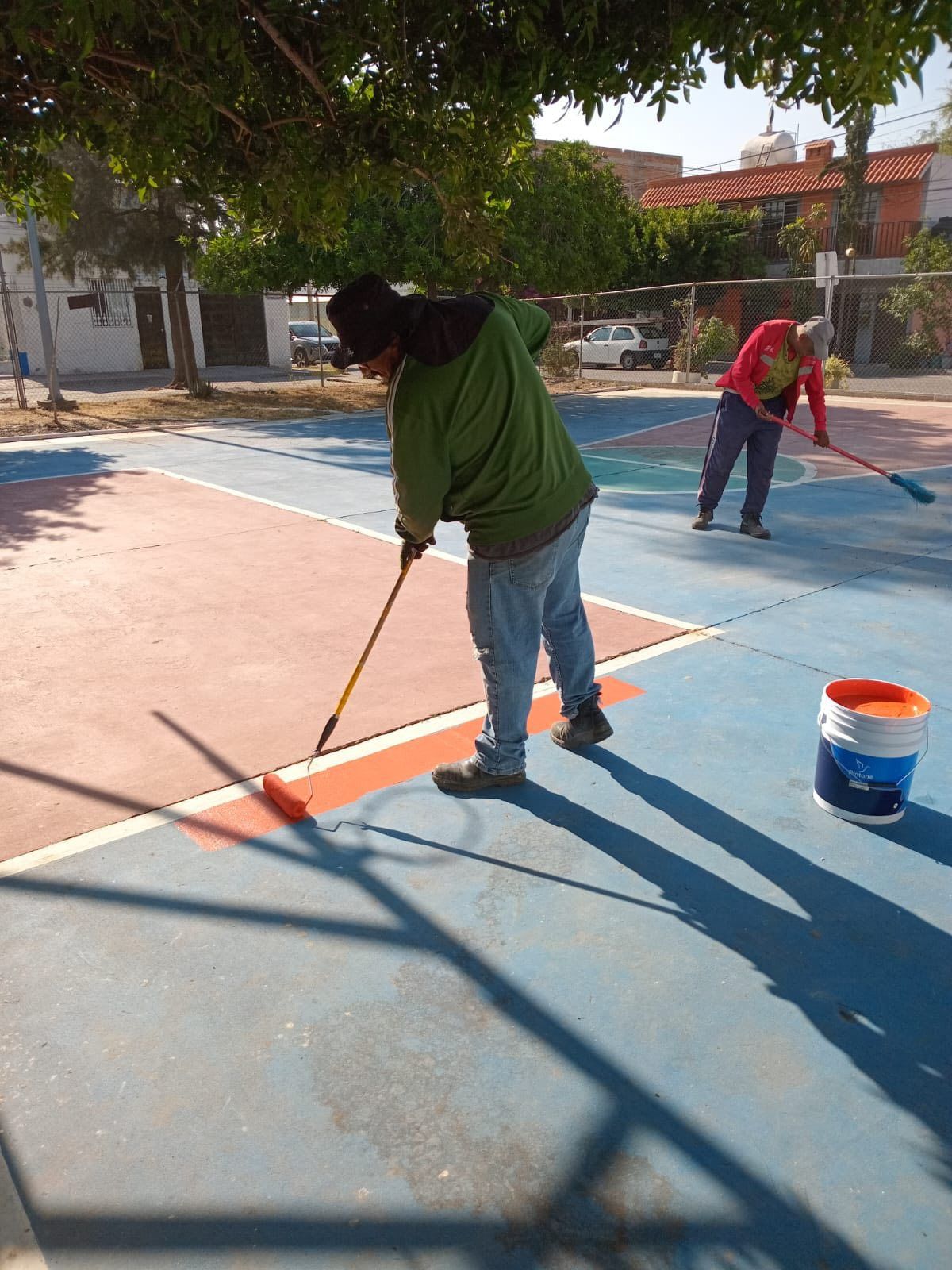 Gobierno de la Capital continúa con el rescate de espacios públicos y canchas deportivas en toda la ciudad