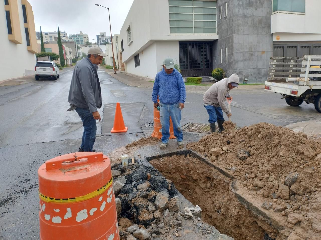 Distribuye Dirección de Agua Potable del Gobierno Capitalino millón y medio de litros de agua en pipas durante julio