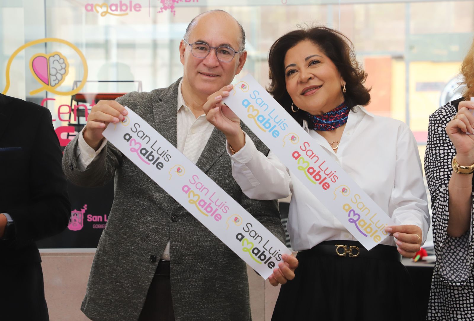 Presidente Enrique Galindo y Presidenta Esthela Arriaga