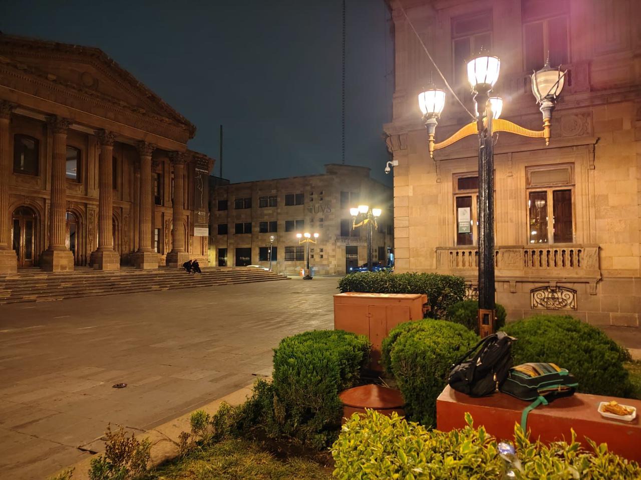 Gobierno de la Capital atiende reportes de alumbrado en Escalerillas y plaza del Carmen