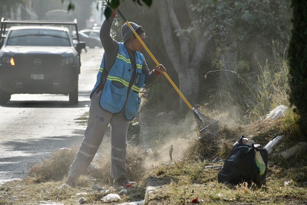 Con mantenimiento y limpieza llega “Capital al 100” a avenida Fleming y sus alrededores