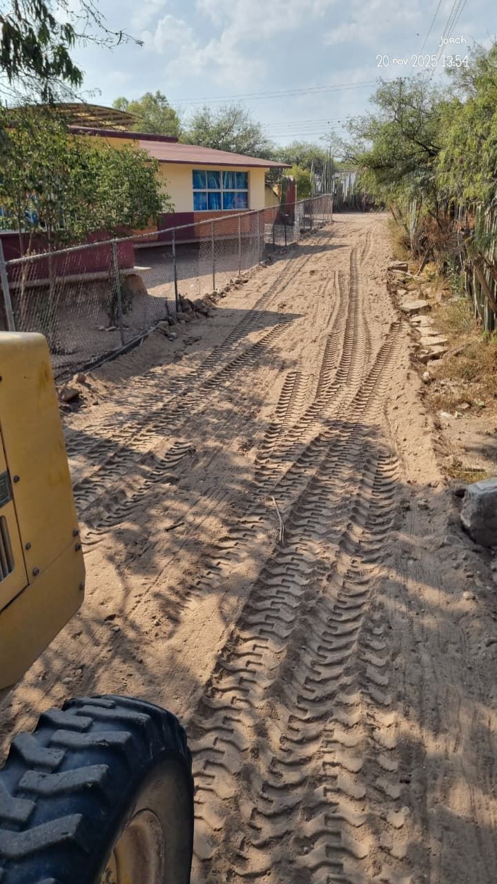 Además del mejoramiento de caminos, en Bocas se rehabilitan calles para beneficio de la población