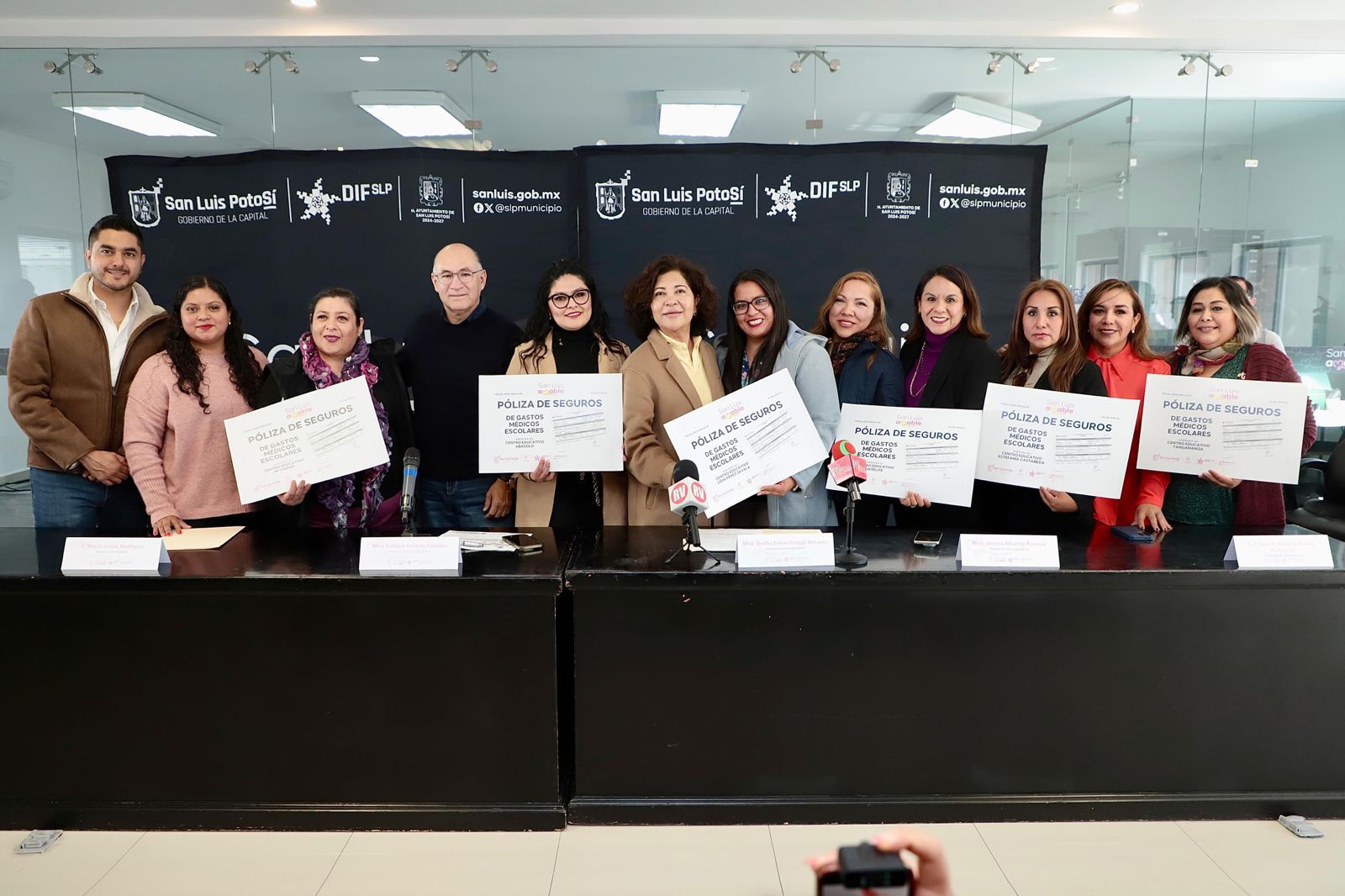 DIF Municipal renueva el Seguro de Accidentes Escolares para 430 niñas y niños