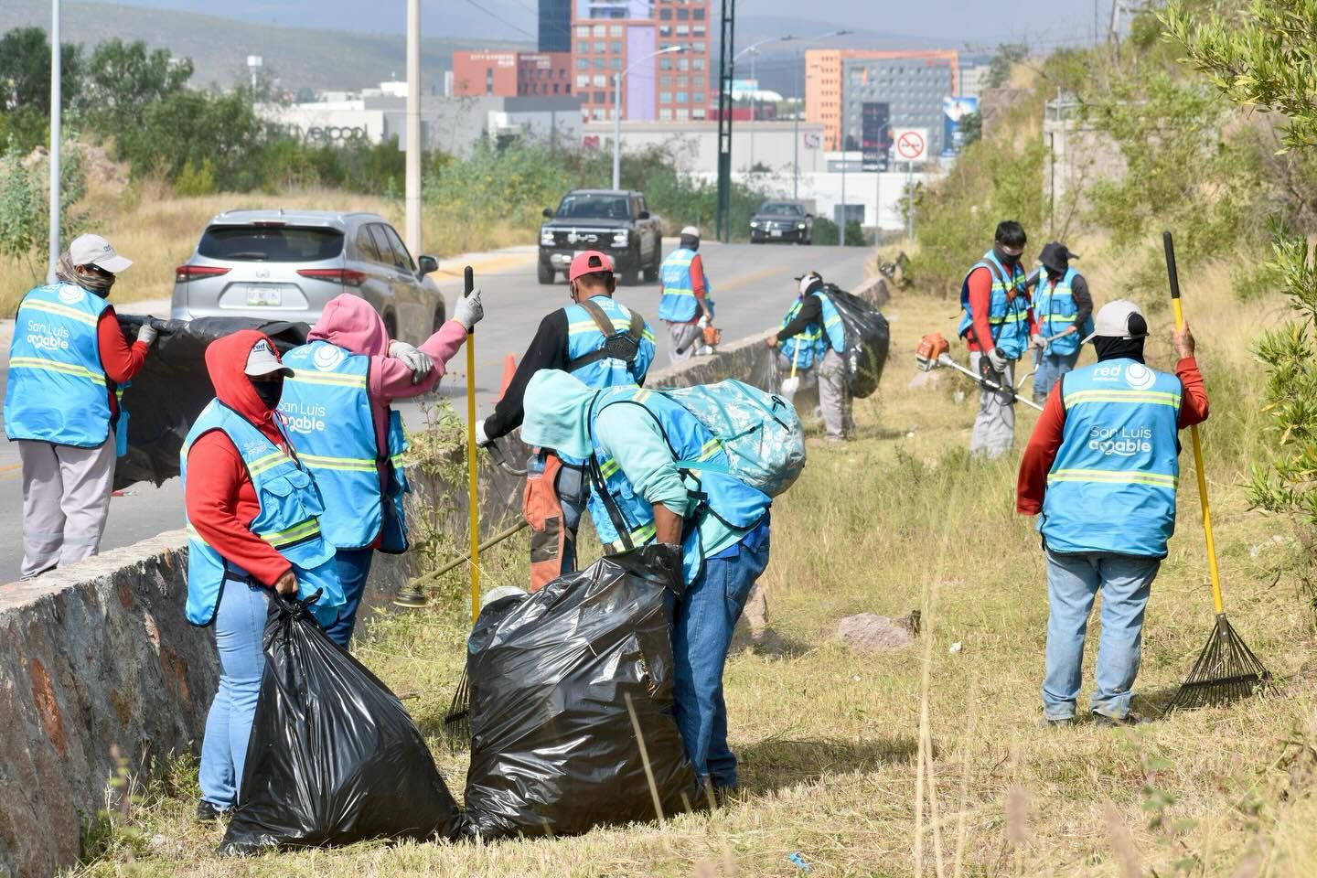 Gobierno Municipal continúa con el mejoramiento de la Avenida Sierra Vista