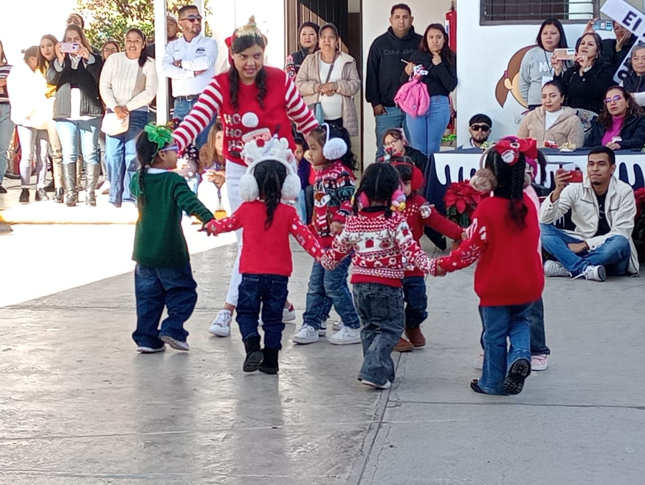 El DIF Municipal fomenta las tradiciones navideñas y la convivencia familiar en sus Centros Educativos