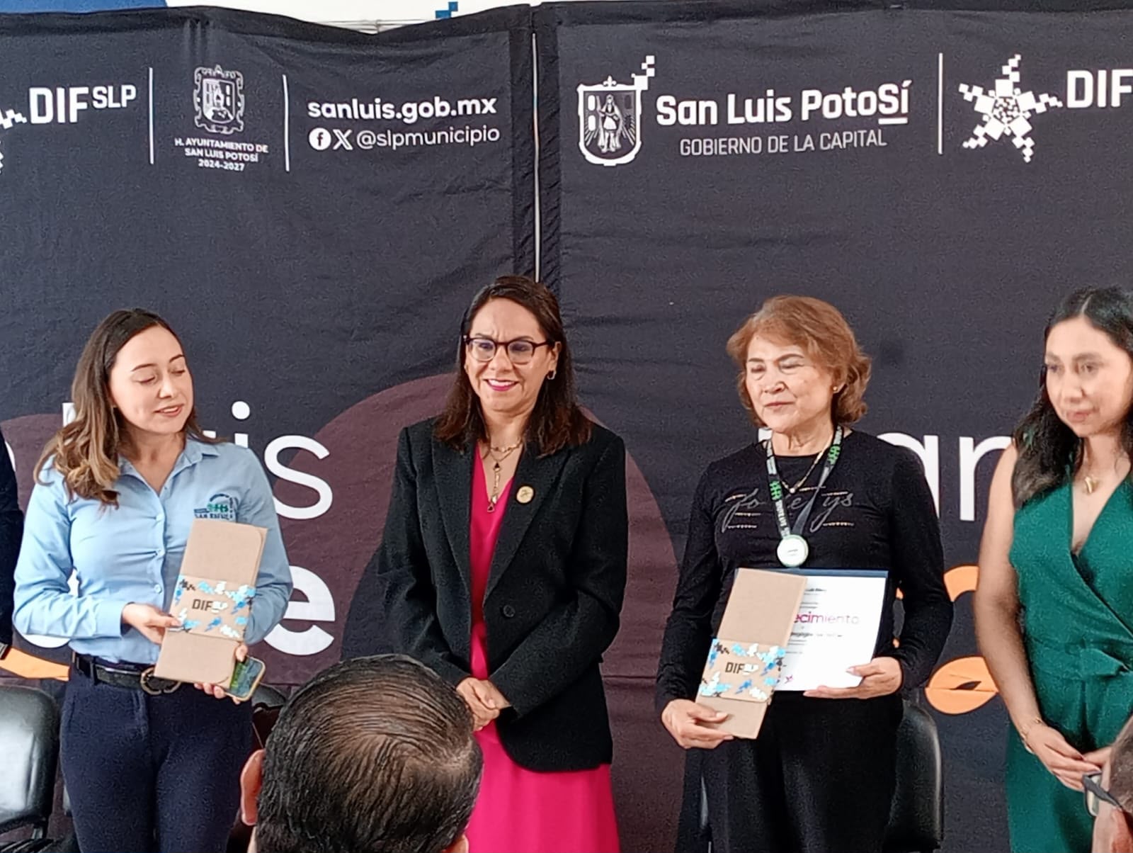 Instituto Pedagógico San Rafael dona al DIF Municipal lo recaudado en carrera con causa para fortalecer la UBR Maravillas